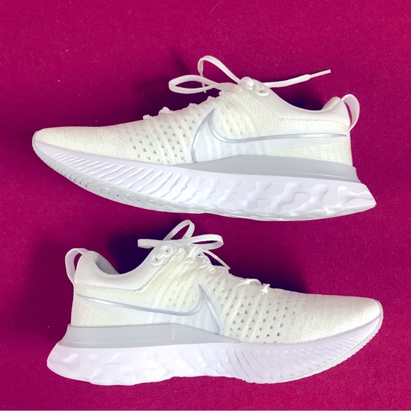 Nike Shoes - Nike React miler